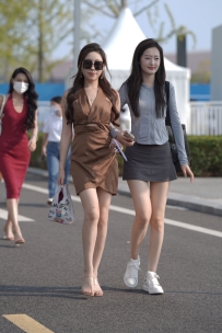 【精选街拍】Vol.3374 魅力姐妹花 [175P-1.52GB]